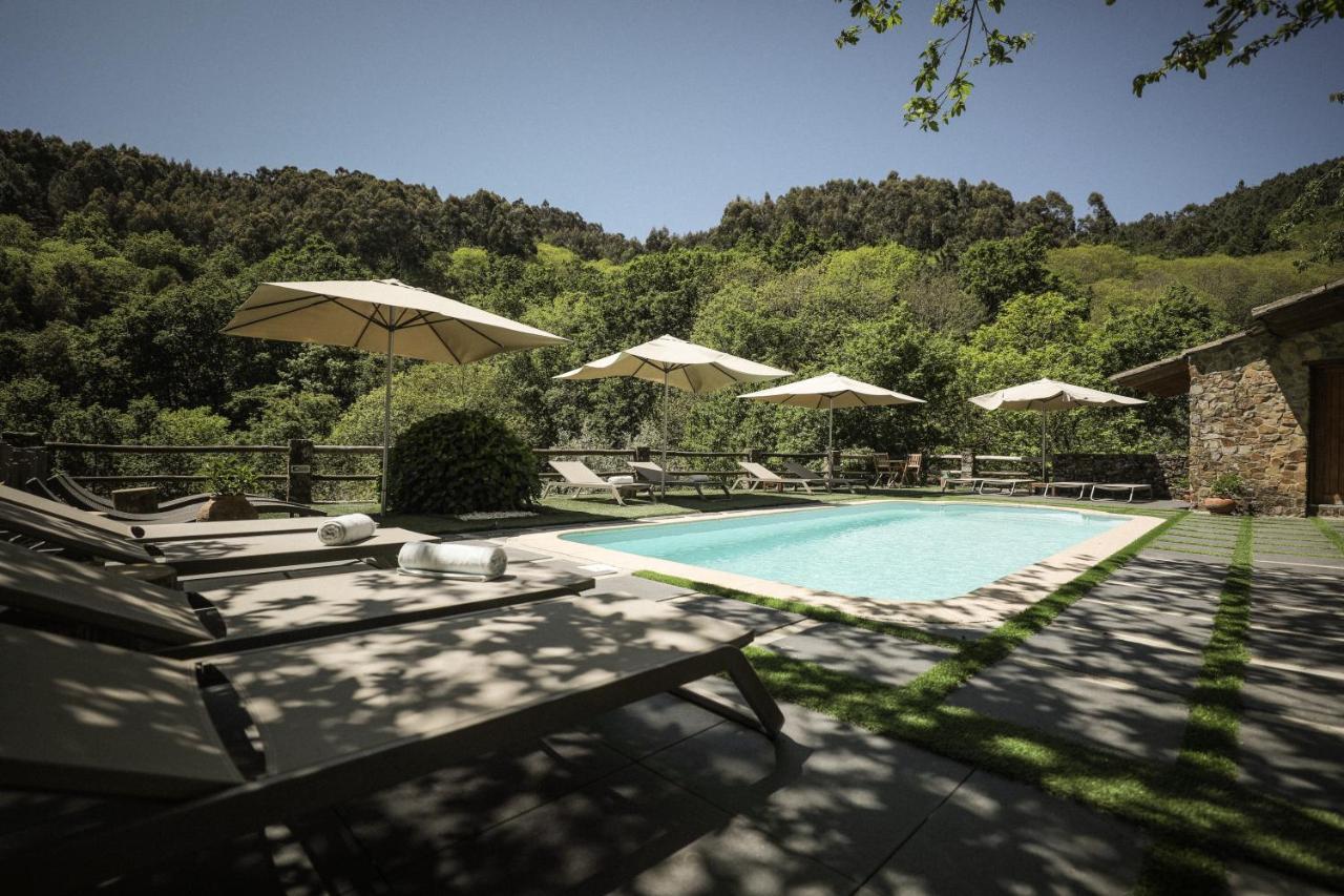 Mountain Whisper Villa Gondramaz Ngoại thất bức ảnh