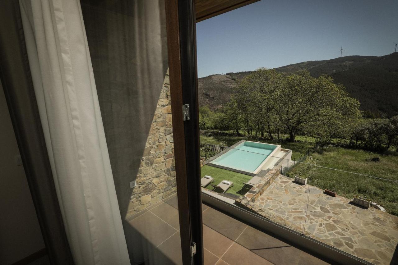 Mountain Whisper Villa Gondramaz Ngoại thất bức ảnh