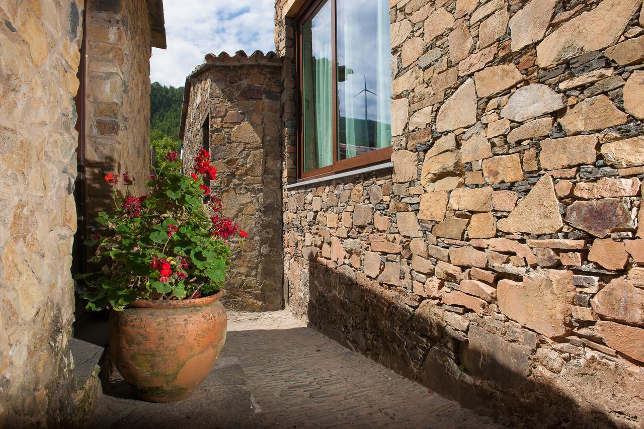 Mountain Whisper Villa Gondramaz Ngoại thất bức ảnh